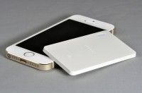 「おサイフケータイ ジャケット 01」とiPhone5s