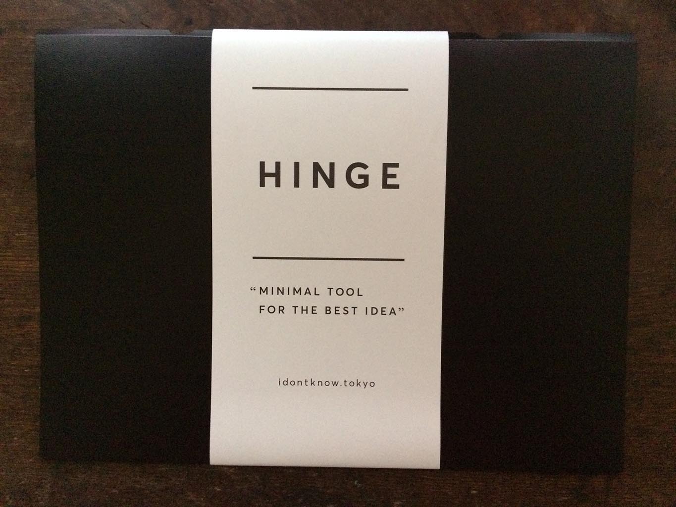 Hinge ヒンジ シンプルな紙ばさみ ペーパークリップでコピー用紙を持ち出す ナレ ブロ